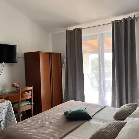 Apartment Sea View Apartment-20 M From The Sea Trogir