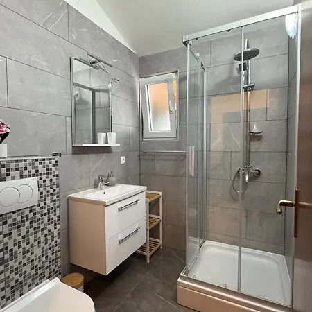 Sea View Apartment-20 M From The Sea Apartment *